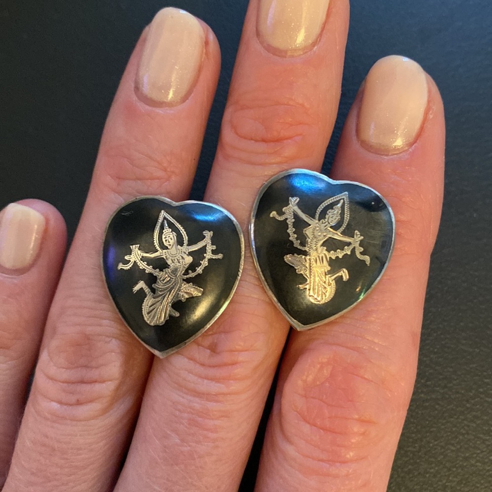 1930’sEarrings- Amfarco Sterling Made in Siam" niello heart shaped- Screw back